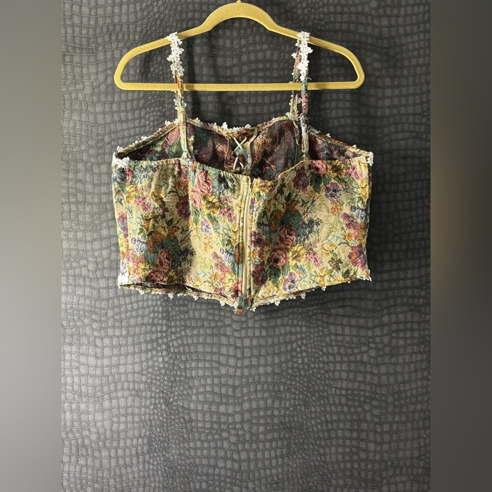 ✨SHEIN✨Floral Lace-Up Corset Top - Picture 2 of 7